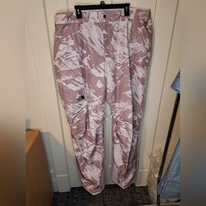 The north face Women’s 3x Plus Freedom‎ Insulated snowPants, never worn